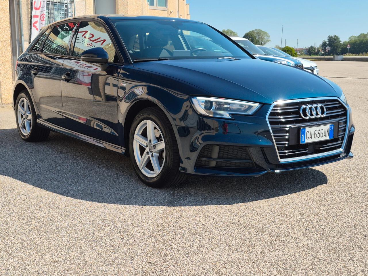 Audi A3 SPB 30 TDI S-LINE EXTERIOR