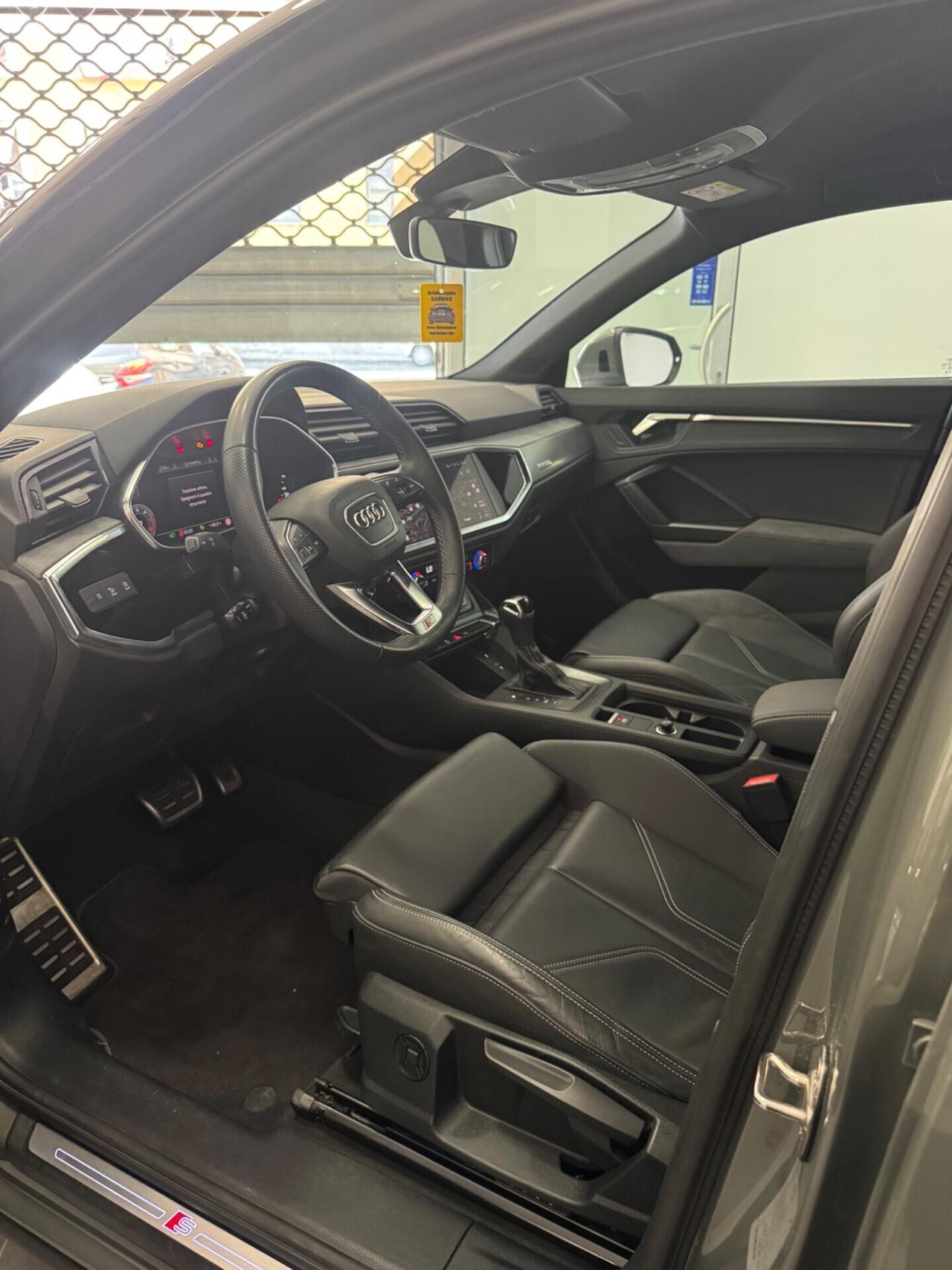 Audi Q3 35 TDI S tronic s-line edition