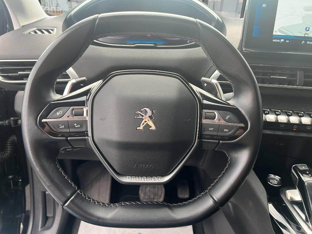 Peugeot 3008 II 1.5 bluehdi Allure Pack 130cv AUTOM CON CARPLAY