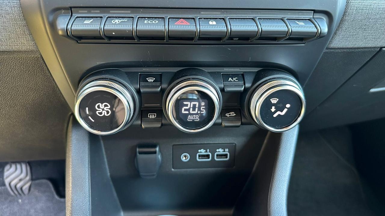 Renault Clio TCe 90 CV 5 porte Evolution 2025 solo 9.400KM LEGGI TESTO