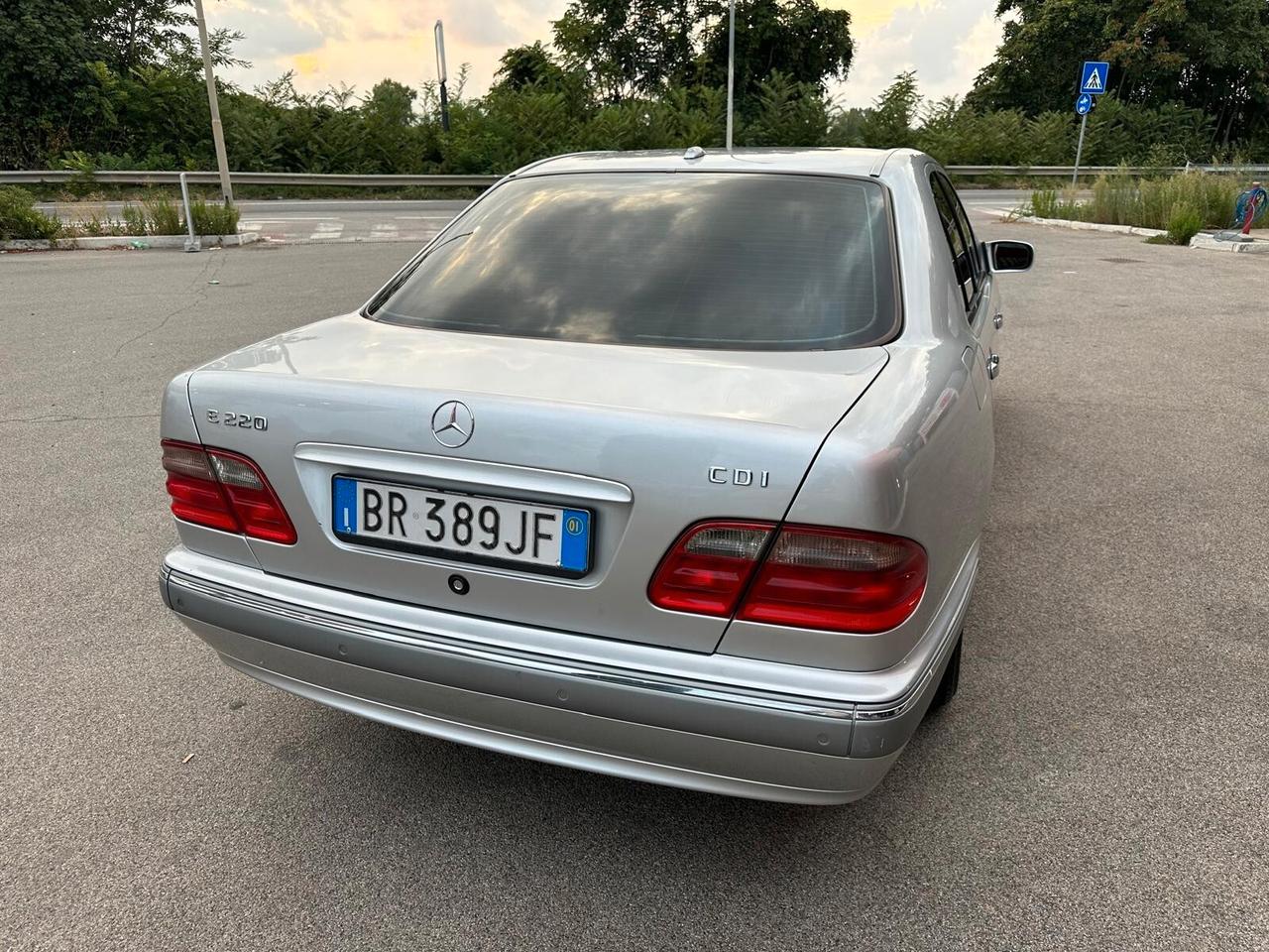 Mercedes-benz E 220 CDI AUOTOM PERFETTA