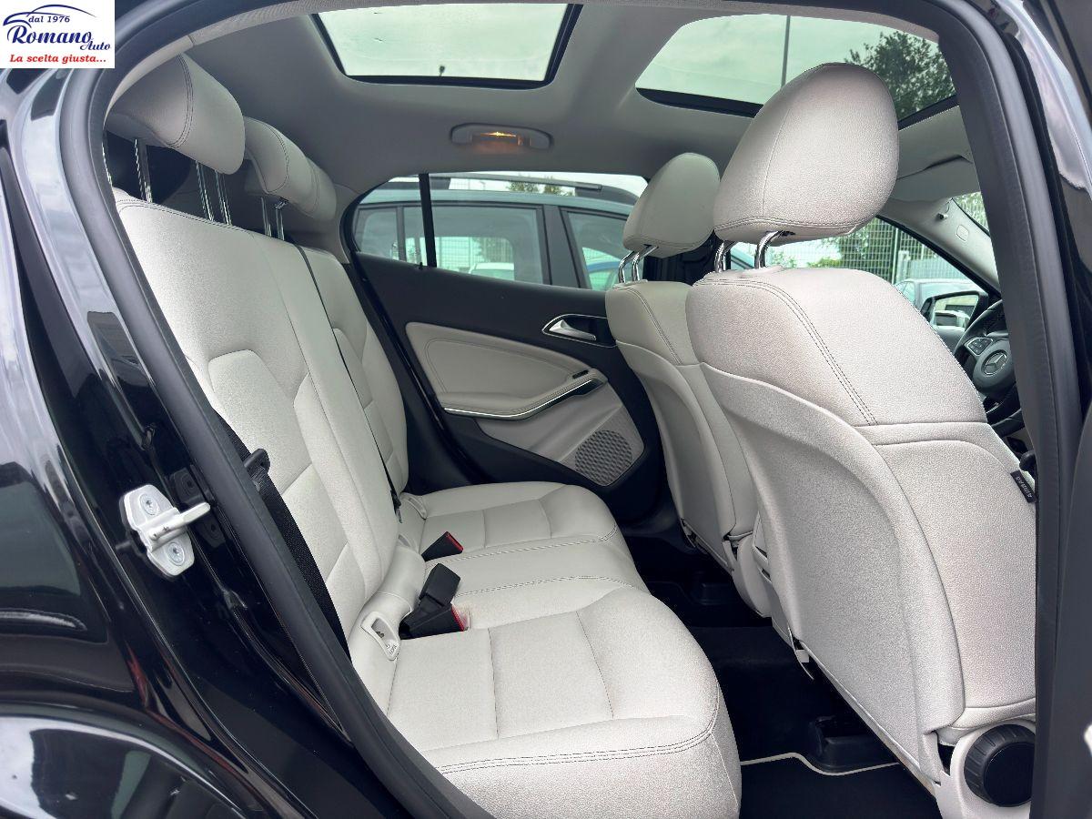 MERCEDES - Classe GLA - GLA 180 d Automatic Sport#TETTO APRIBILE!