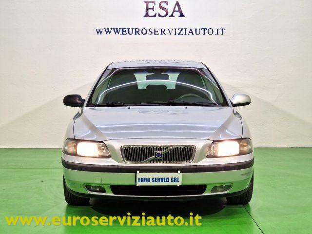 VOLVO V70 2.4 D5 20V cat