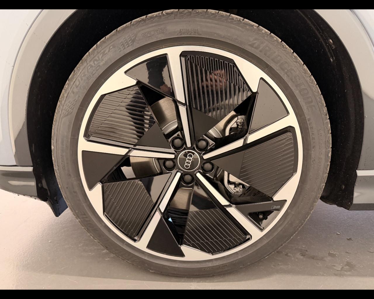 AUDI Audi Q4 Sportback S line edition 45 e-tron quattro 210,00 kW - RENT TO BUY