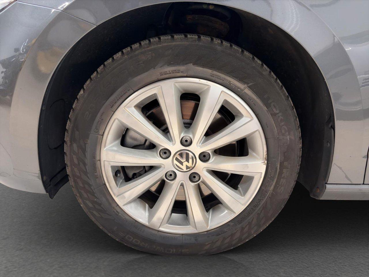 Volkswagen Touran 2.0 tdi Executive dsg*FORMULA S*