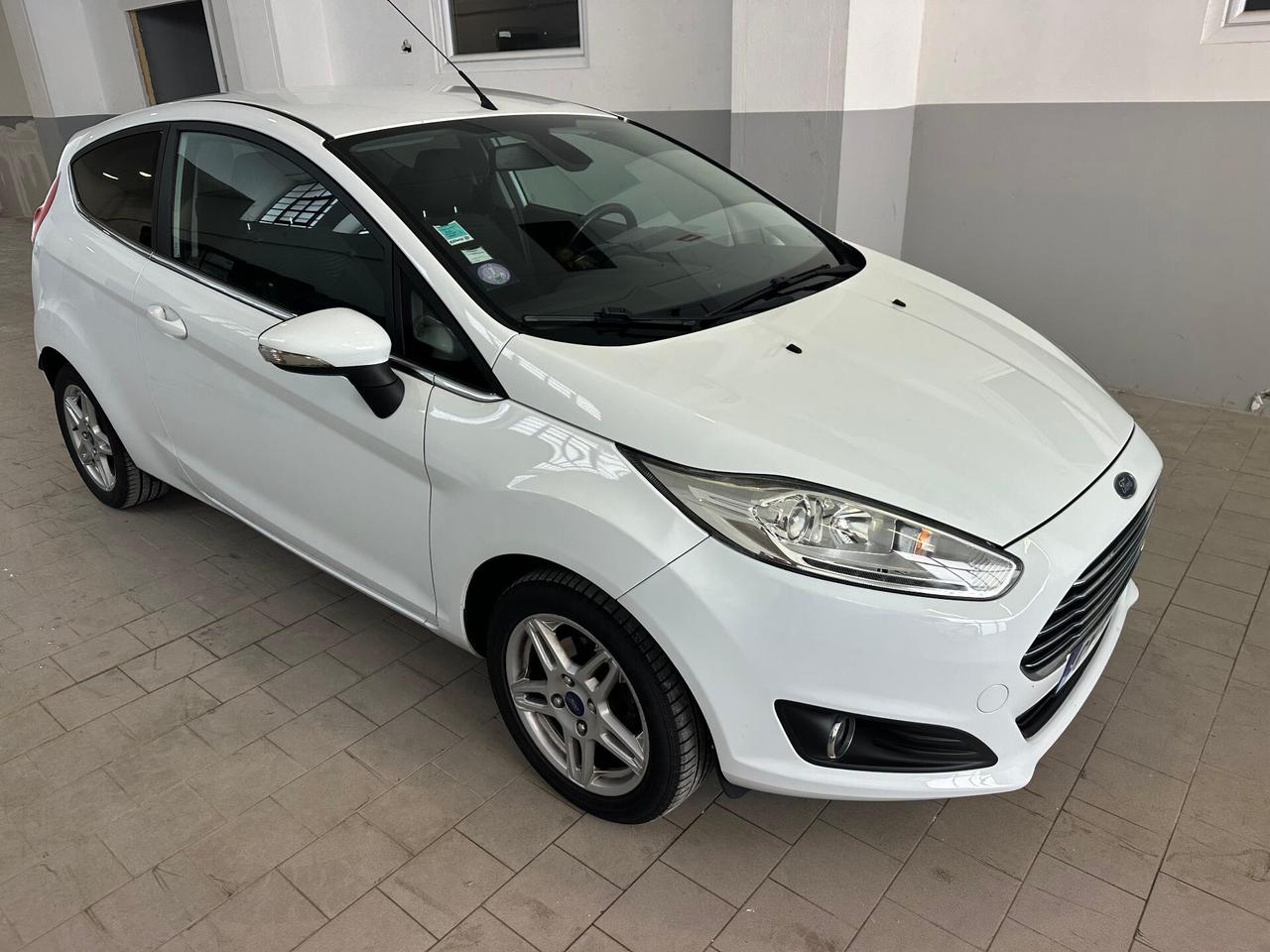 Ford Fiesta 1.0 EcoBoost 100CV Titanium Neopatentati