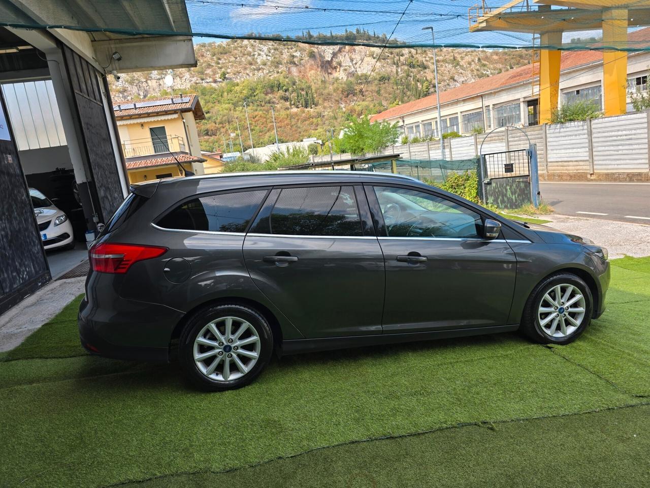 Ford Focus 1.5 TDCi 120CV Titanium euro6-2016