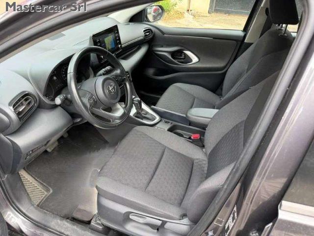 TOYOTA Yaris Yaris 1.5h Active Navi - Neopatentati Ok - GE354SX