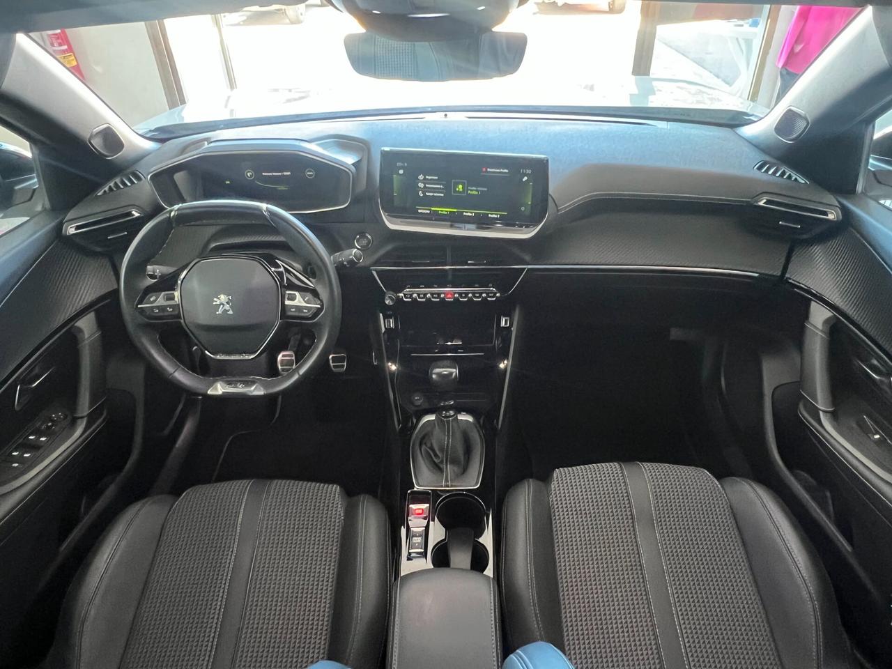 Peugeot 2008 PureTech 130 S&S GT LINE