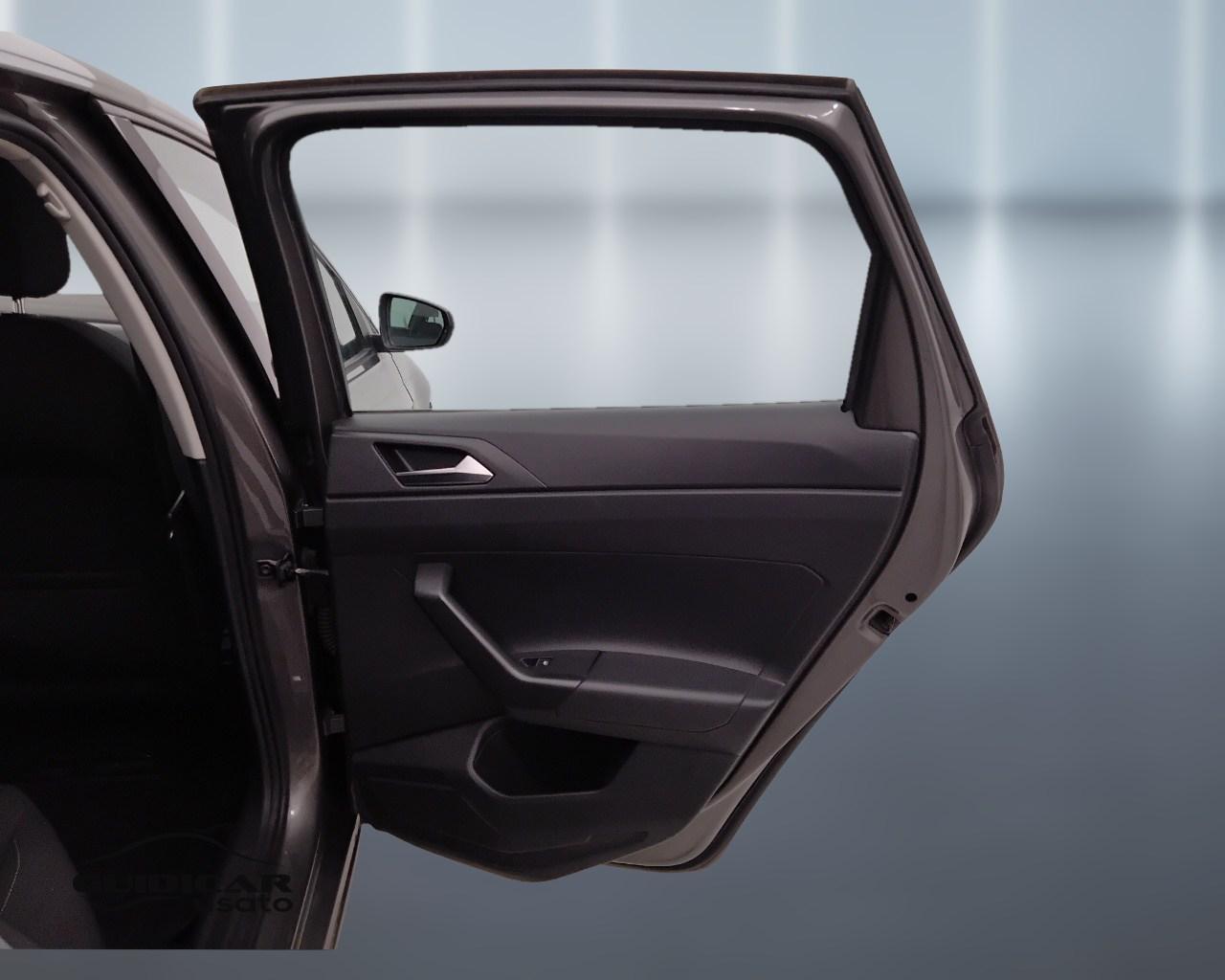 VOLKSWAGEN Polo VI 2017 - Polo 5p 1.6 tdi Comfortline 95cv dsg