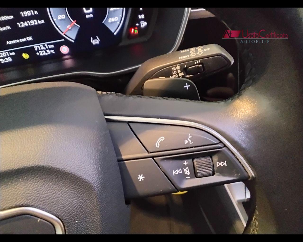 AUDI Q3 35 TDI quattro S tronic Business