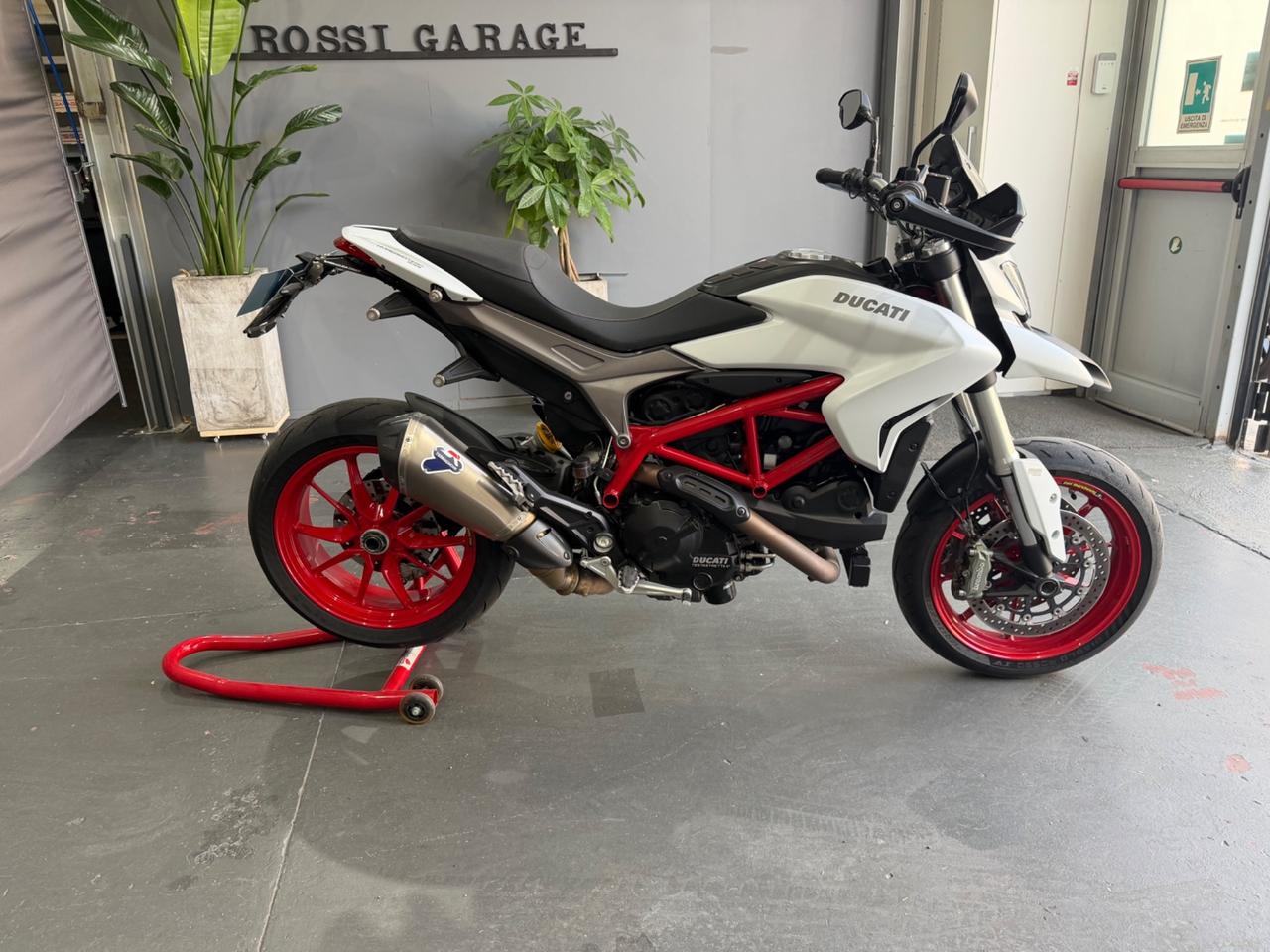 DUCATI HYPERSTRADA/HYPERMOTARD 939 WHITE SILK