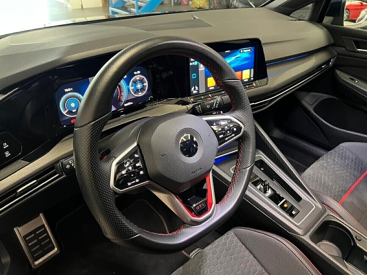 Volkswagen Golf GTI Golf 2.0 TSI GTI DSG Clubsport 45 300CV