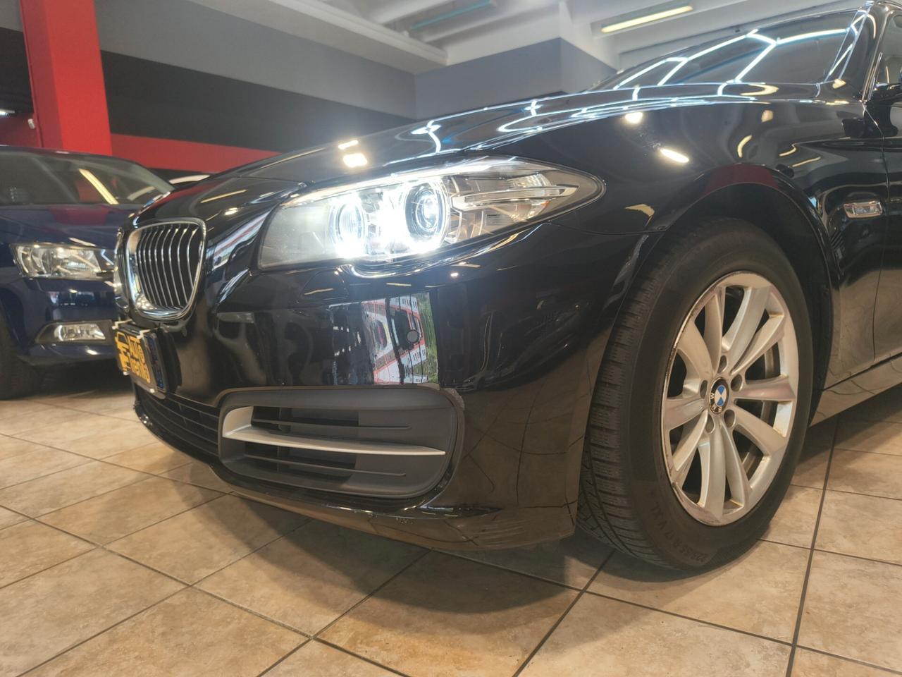Bmw 525d Touring Business 2.0 220 CV automatica