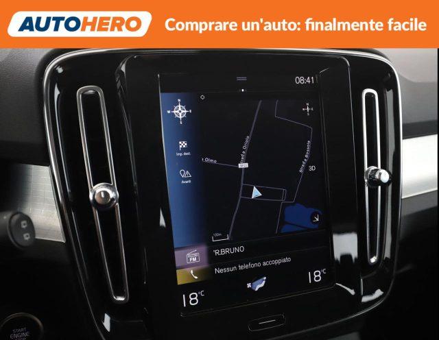 VOLVO XC40 T3 Momentum Pro