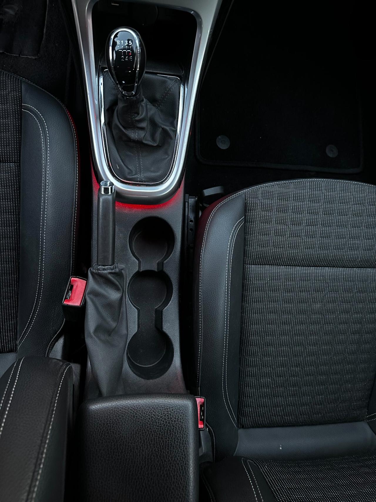 Opel Astra GTC 1.6 CDTI 136CV S&S 3 porte Cosmo "NEOPATENTATO"