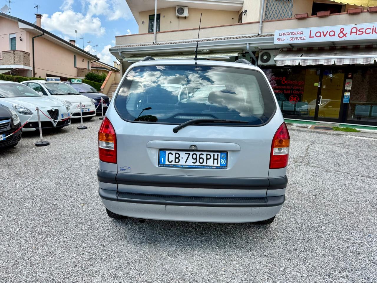 Opel Zafira 2.0 16V DTI 7posti g.traino Ok NEOPATENTATI