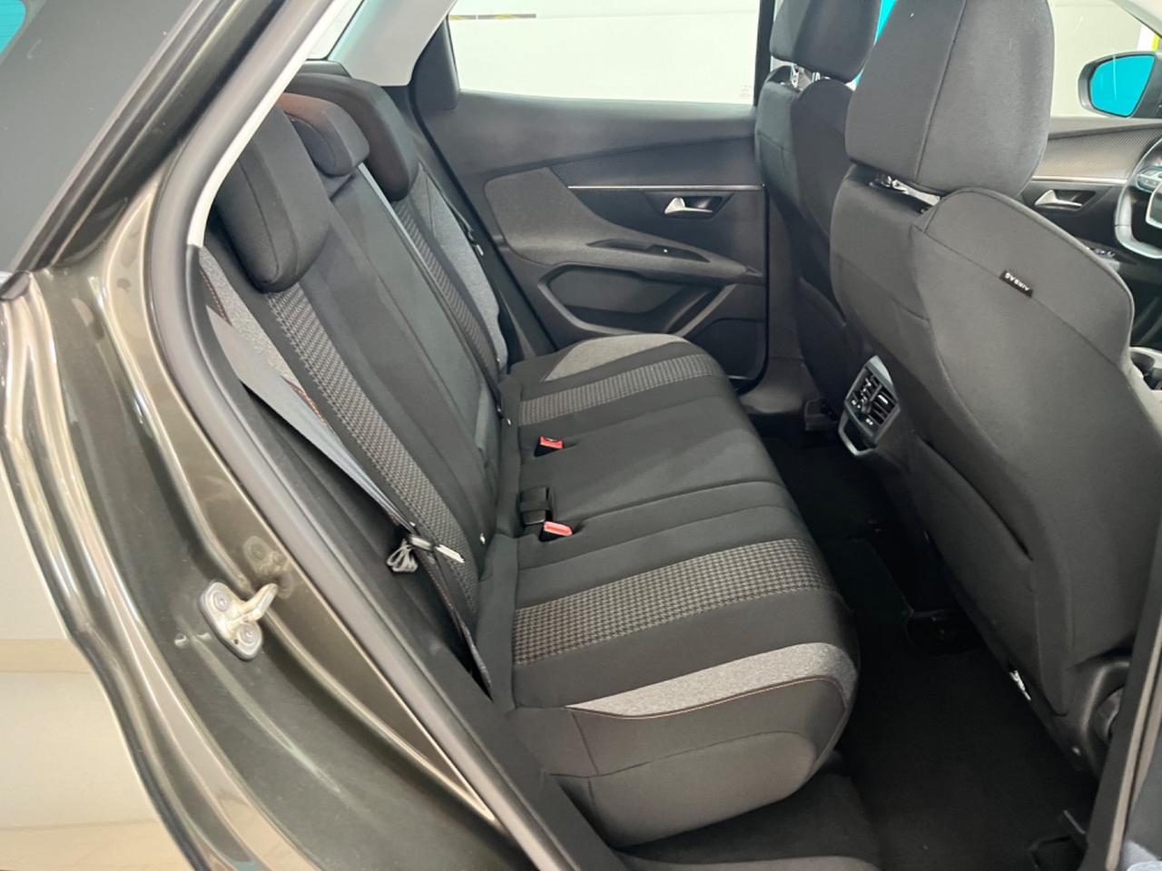 PEUGEOT 3008 AUTOMATICA 2020 *KM CERTIFICATI *UNICOPROPRIETARIO
