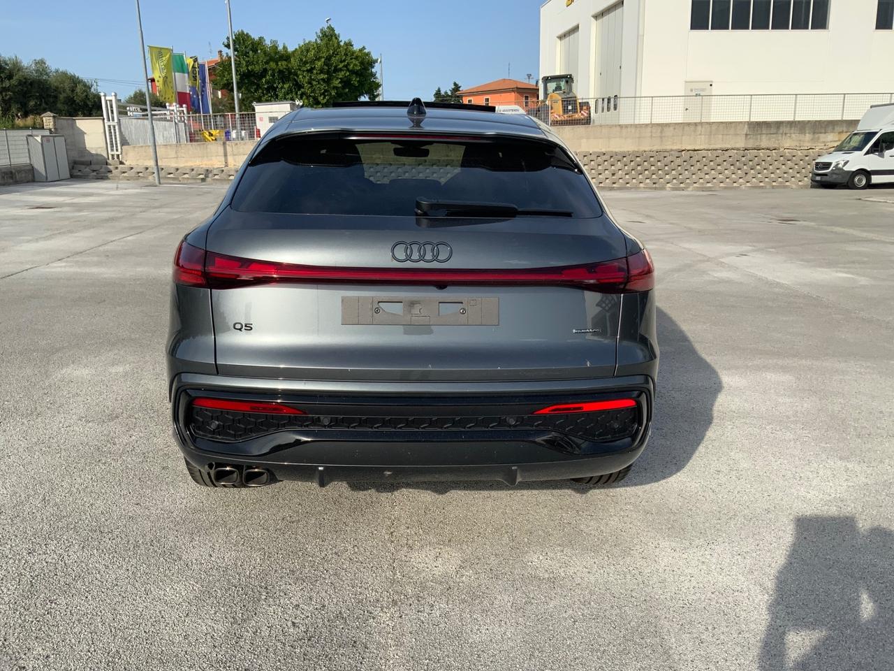 Audi Q5 SPB TDI 150 kW mHEV+ S tronic quattro line edition LISTINO 97500€ FULL