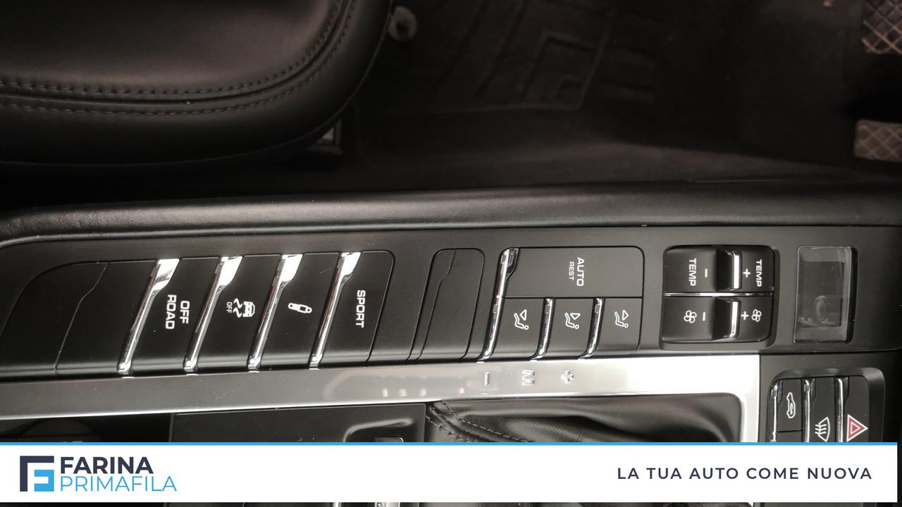 PORSCHE Macan I 2019 - Macan 2.0 245cv pdk