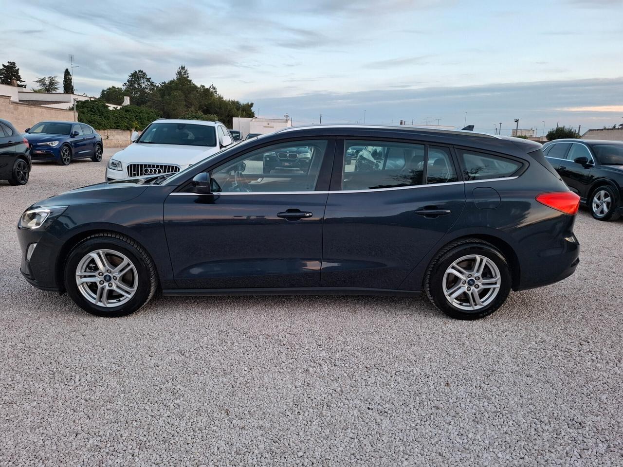 Ford Focus 1.5 TDCI 120cv SW *NAVY-LED-CAM*