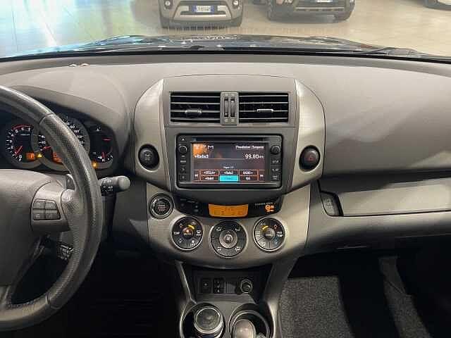 Toyota RAV4 2.2 D-CAT A/T 4WD Style