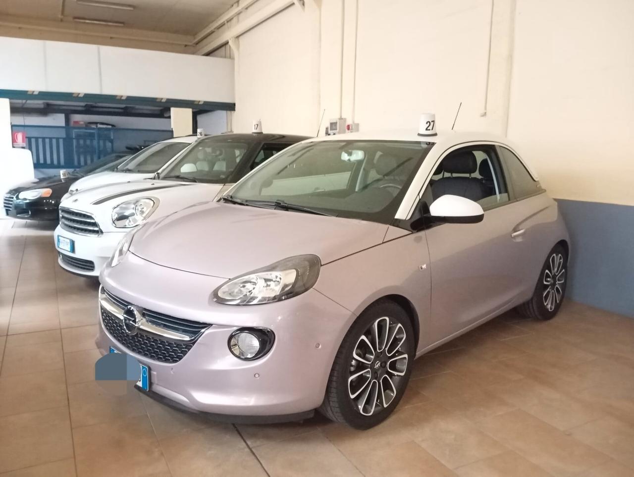 Opel Adam 1.2 70 CV Glam ritiriamo usato