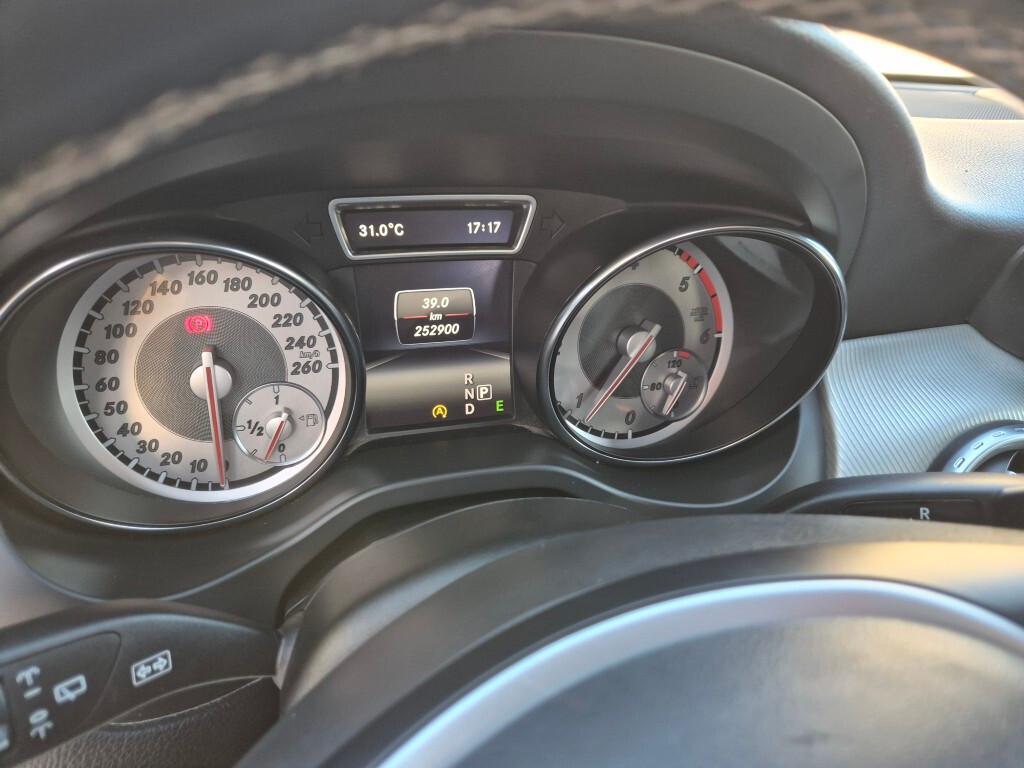 Mercedes GLA 200 d Automatic Business