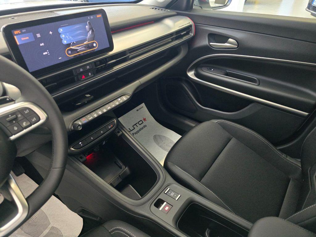 Jeep Avenger 1.2 Turbo 100 CV e-Hybrid Summit