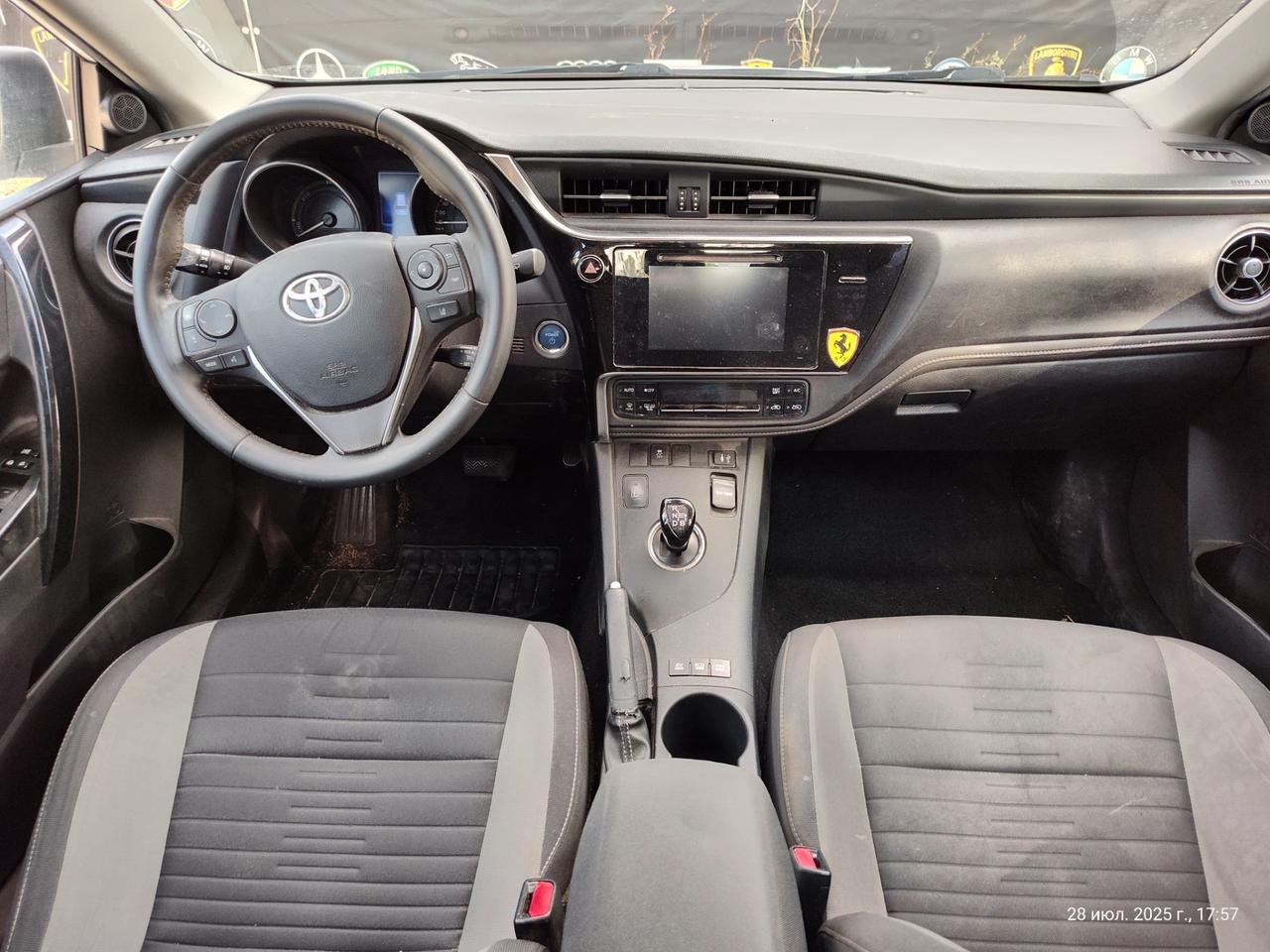 Toyota Auris Touring Sports 1.8 Hybrid Active