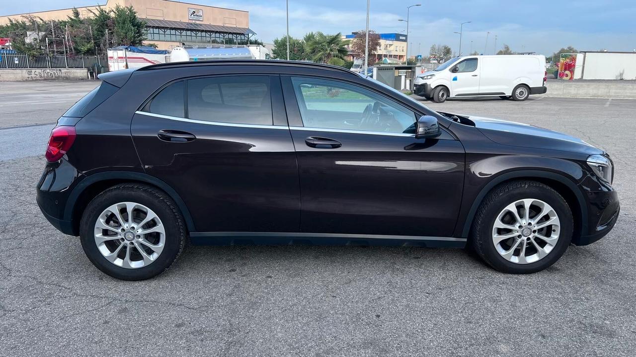 Mercedes-benz GLA 220 CDI Automatic 4Matic Premium