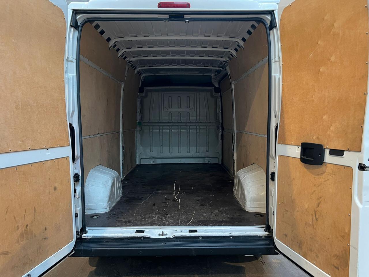 Peugeot Boxer 330 2.2 BlueHDi 140 L3H2