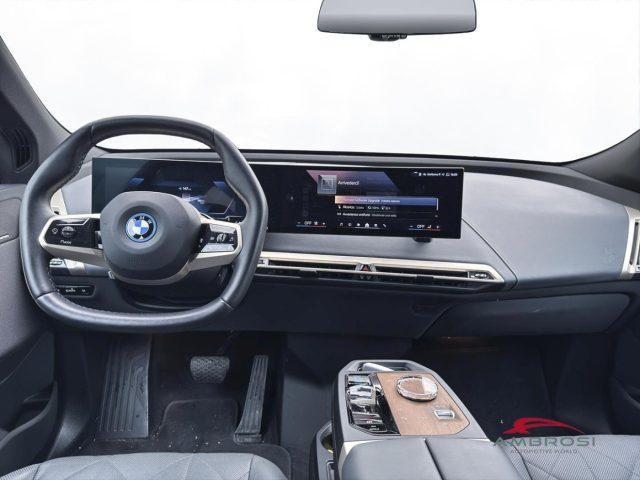 BMW iX xDrive40 Pacchetto Sportivo