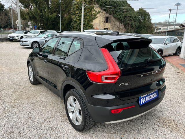 VOLVO XC40 D3 AWD Geartronic Momentum