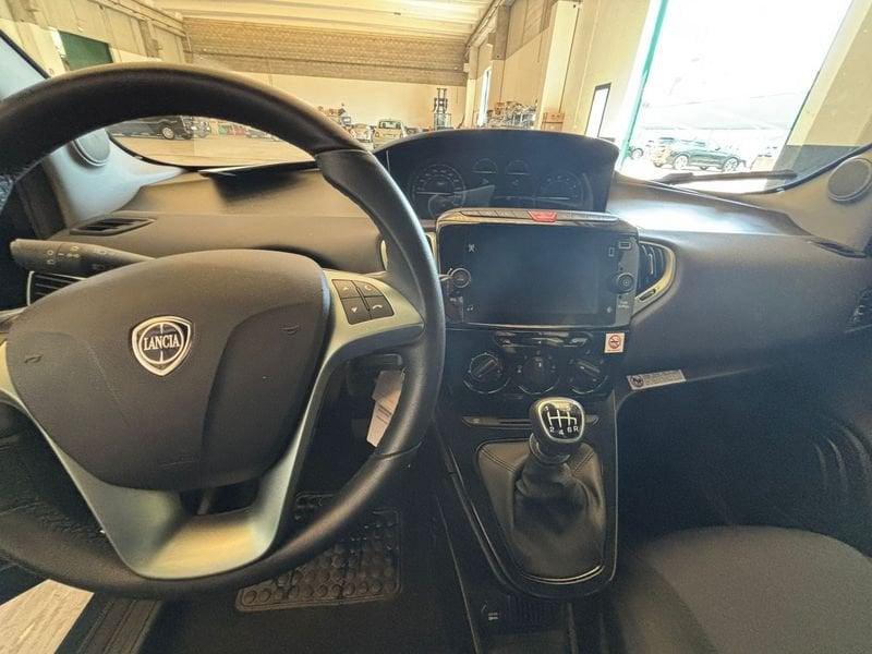 Lancia Ypsilon Ypsilon 1.0 FireFly 5 porte S&S Hybrid Platino