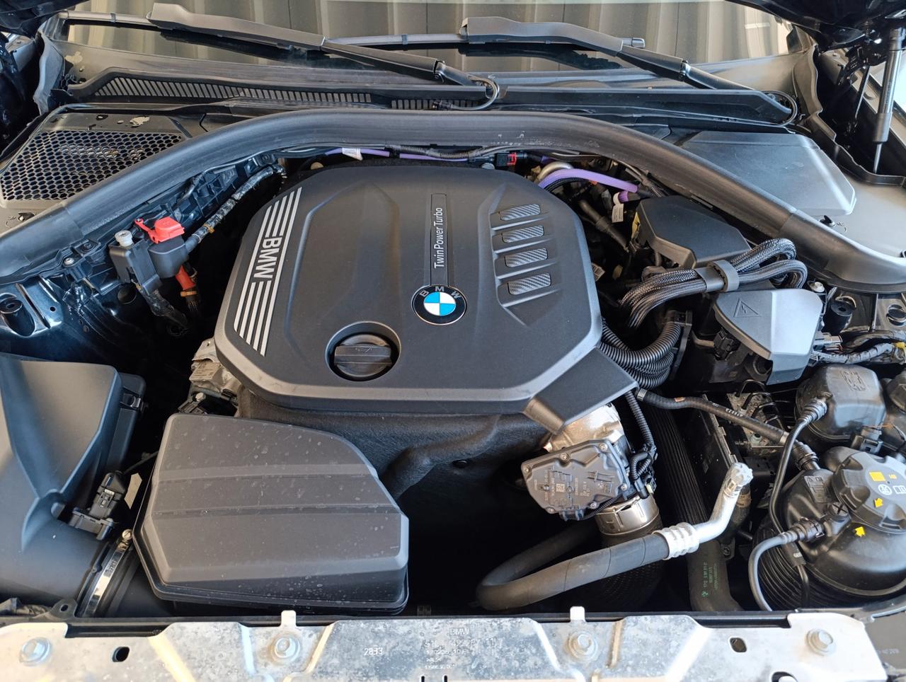 BMW 320 d Touring mhev 48V xdrive auto