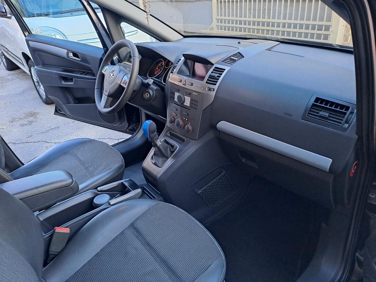 Opel Zafira 1.9 CDTI 120CV Cosmo 7 POSTI