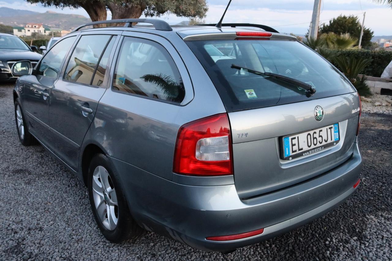 Skoda Octavia 1.6 TDI CR F.AP. Wagon Elegance