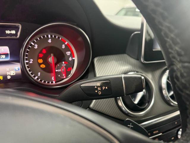 MERCEDES-BENZ GLA 180 d Automatic Premium