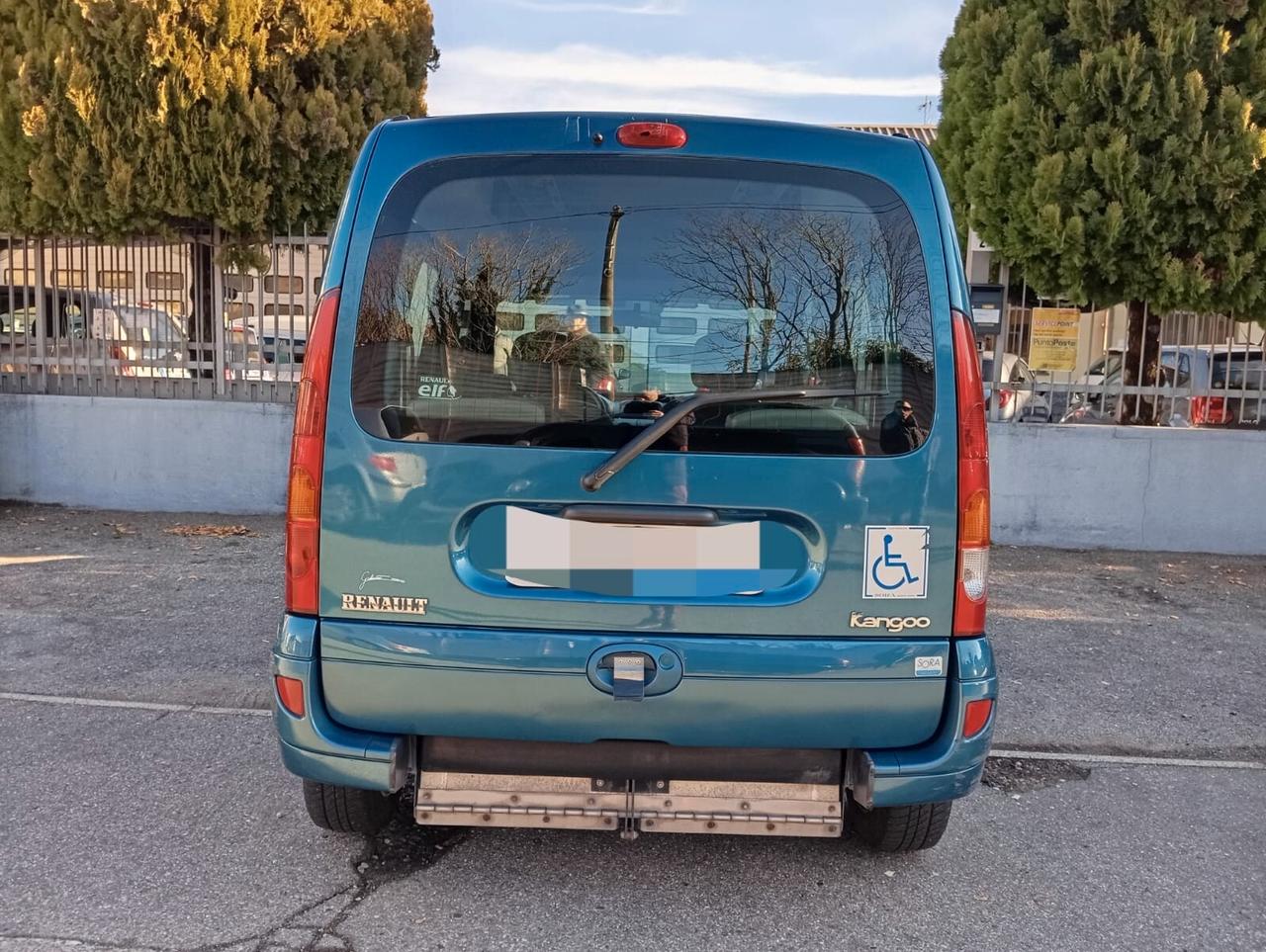 Renault Kangoo 1.2 16V 5p. Confort trasporto disabili