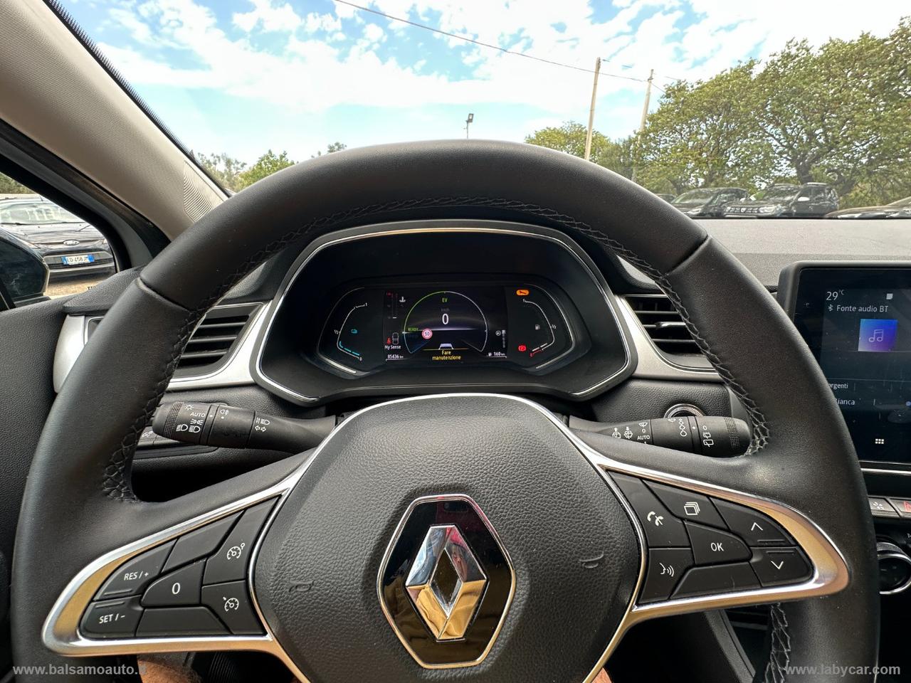 RENAULT Captur Hybrid E-Tech N1