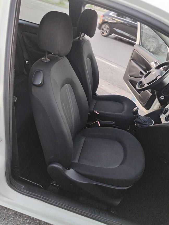 Lancia Ypsilon 1.2 Fire Unyca 76000km 4/2012 euro 5 consegna con tagliando e distribuzione