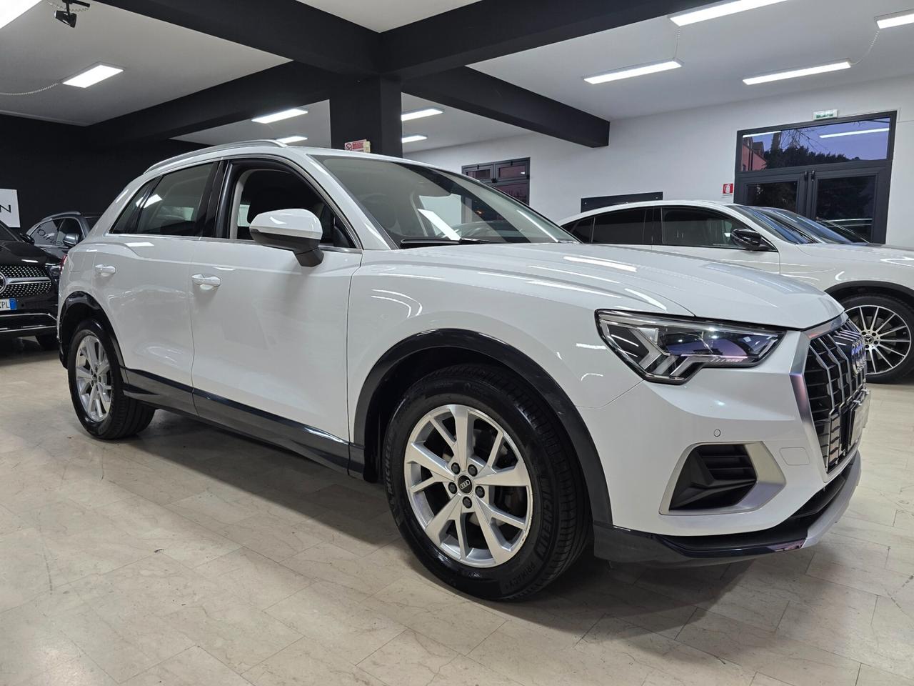 Audi Q3 35 TDI S tronic Business Advanced
