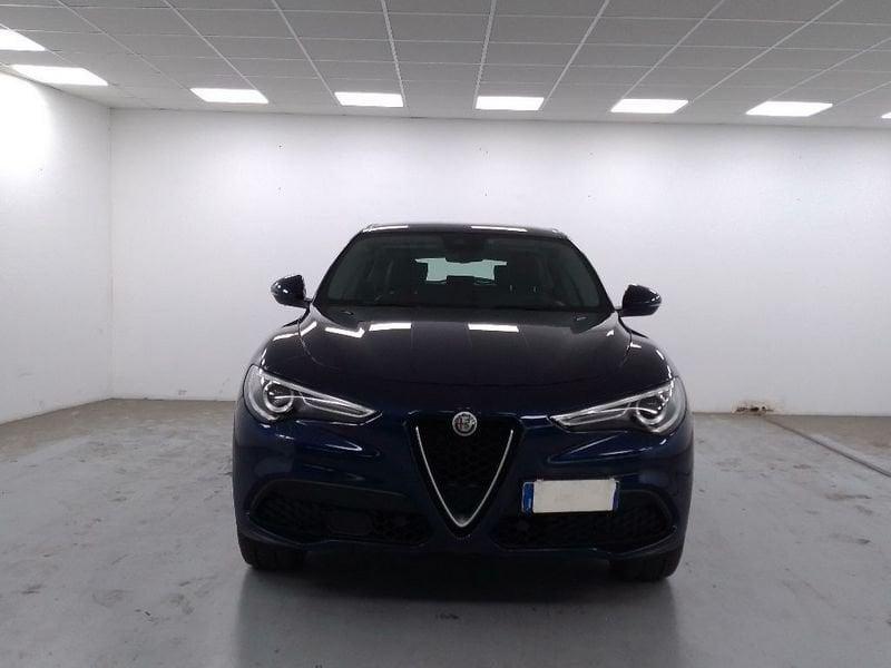Alfa Romeo Stelvio 2.2 t Executive Q4 210cv auto my19