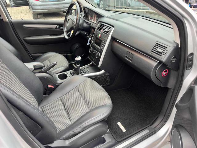 MERCEDES-BENZ B 180 BlueEFFICIENCY Sport