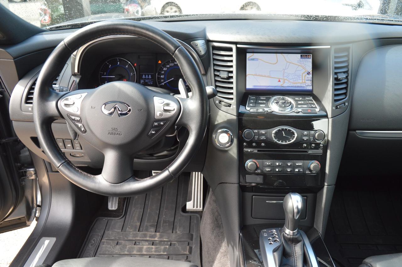 Infiniti QX70 3.0 diesel V6 AT S Premium
