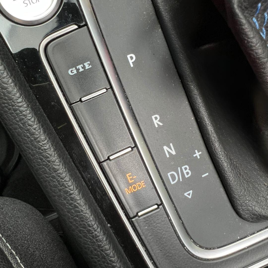 Volkswagen Golf 1.4 GTE dsg 150cv