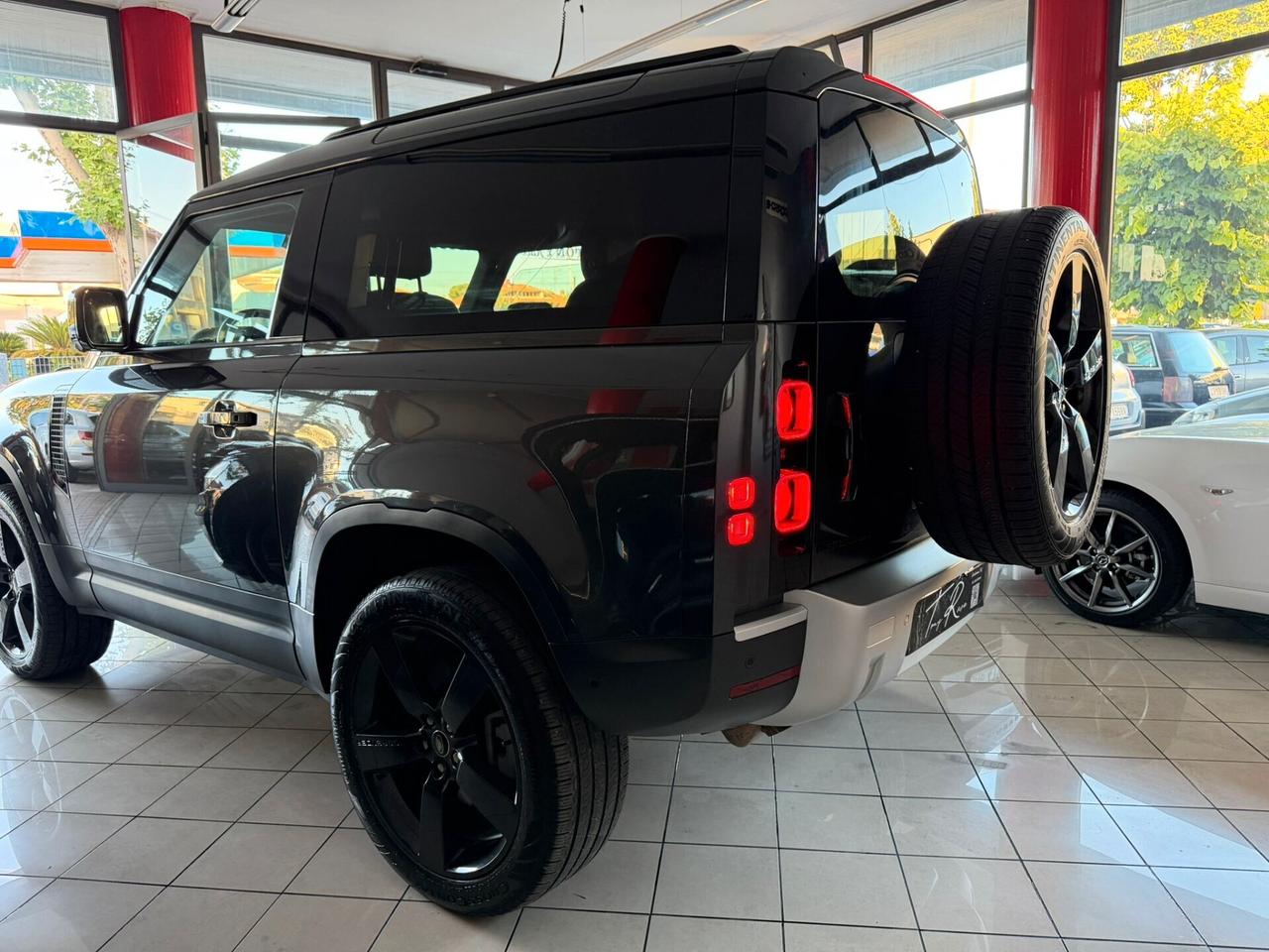 Land Rover Defender 90 3.0d i6 mhev X-Dynamic SE awd 250cv