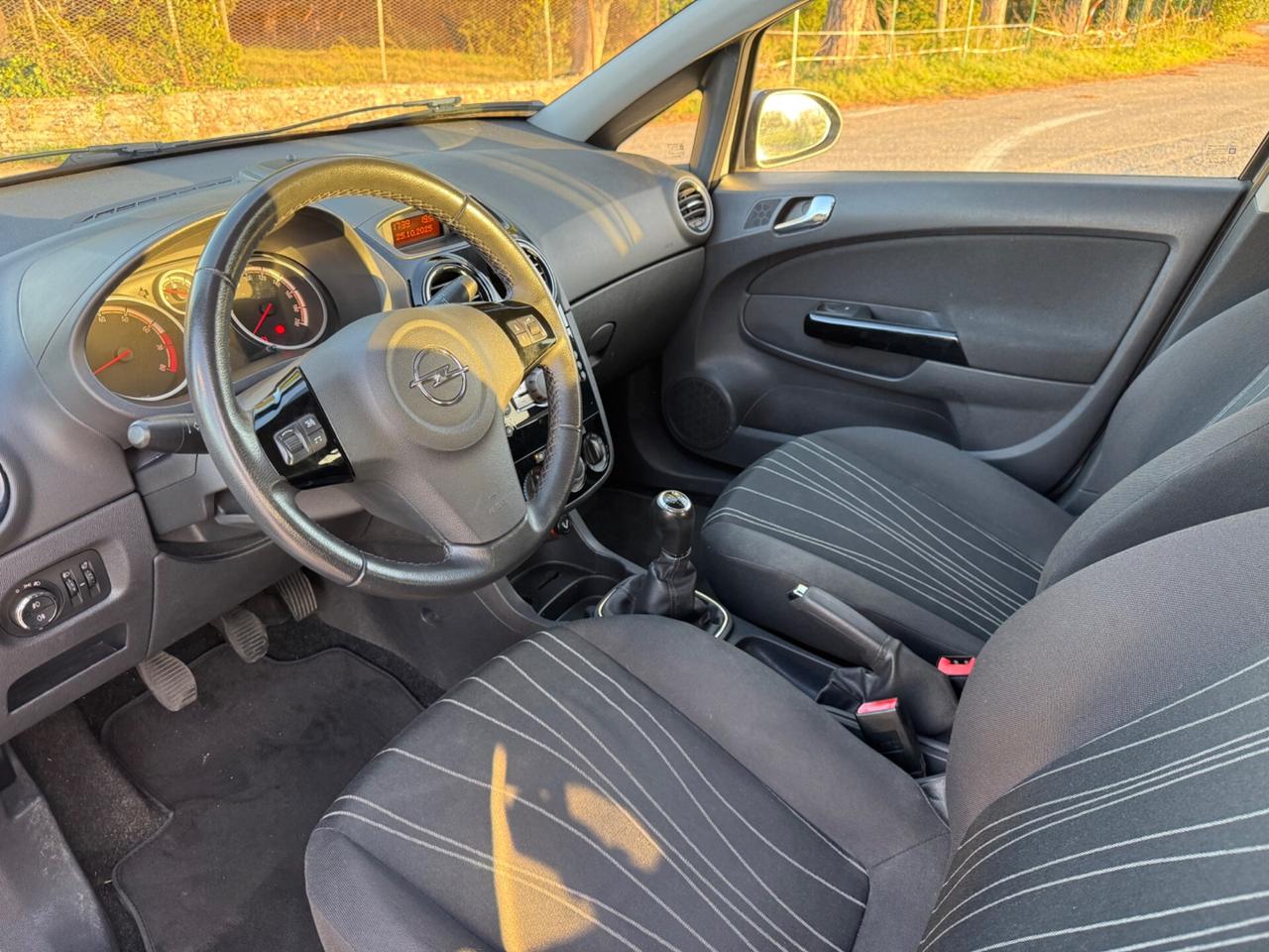 Opel Corsa 1.2 5 porte Cosmo