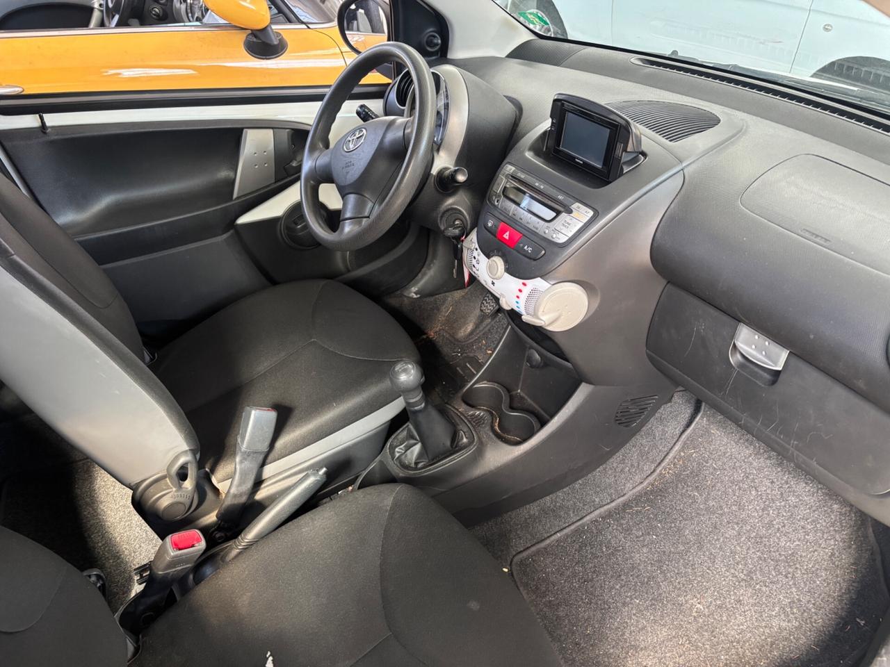 Toyota Aygo 1.0 12V VVT-i 5 porte Lounge Connect